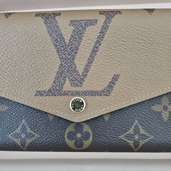 Brand New Authentic Louis Vuitton Sarah NM3 M. Reverse Wallet Mono, Brown - Picture 7 of 16